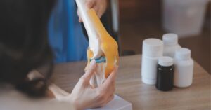 joint replacement surgeon in indore