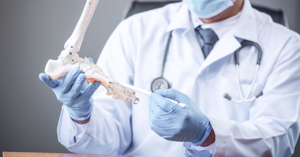 best orthopedic doctor in indore