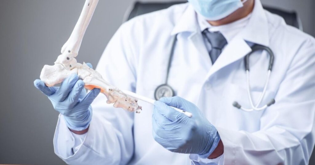 orthopedic surgeon in indore