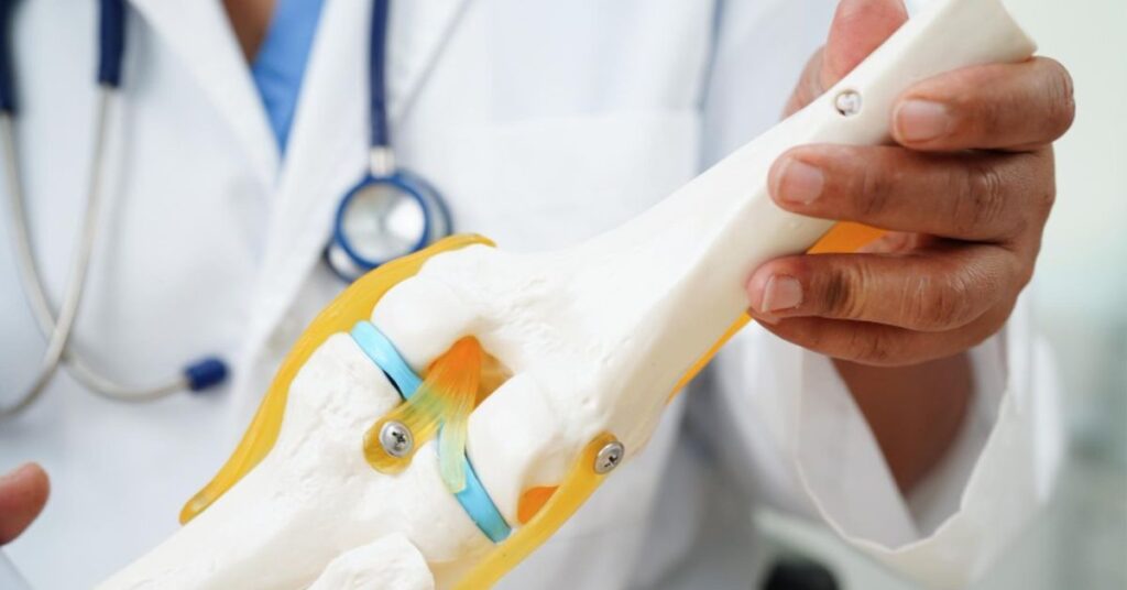 orthopaedic surgeon in indore