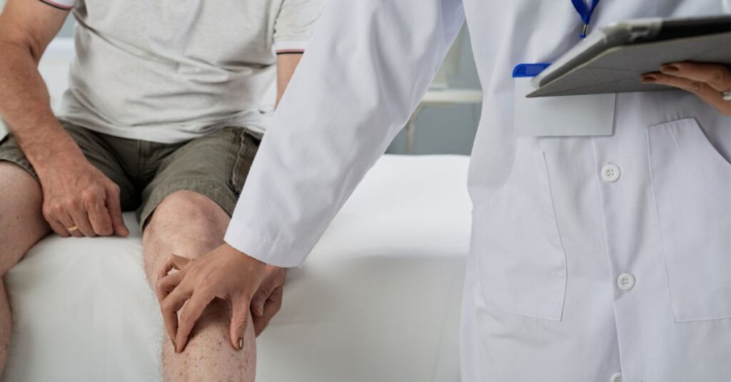 knee replacement, orthopedic surgeon in indore